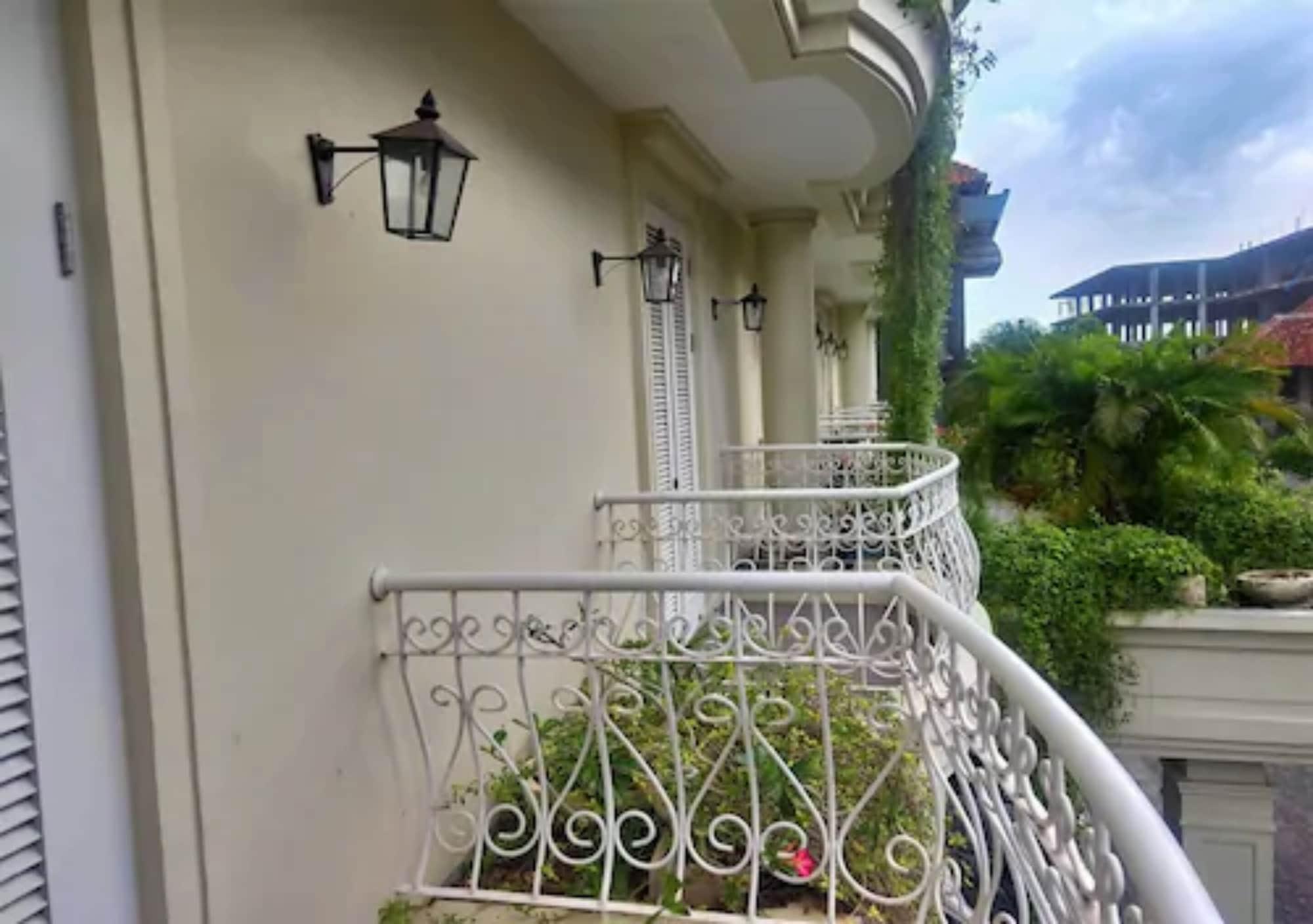Amalfi Hotel Seminyak Ngoại thất bức ảnh